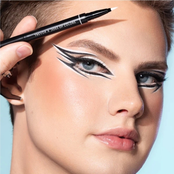 DOSE X TREVOR HYPNOTIC INK DUAL ENDED LIQUID EYELINER - Picture 3 of 7